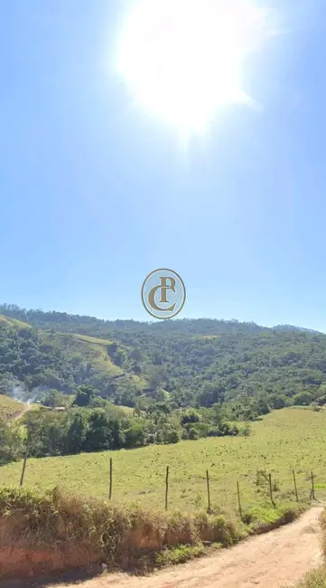 Fazenda / Haras com 1 quarto à venda, 100m2 em Paraibuna - SP - imagem 5 Foto 5 de Fazenda / Haras com 1 quarto à venda, 100m2 em Paraibuna - SP