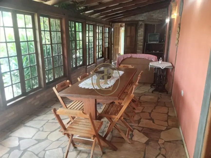 Sítio / Rancho com 5 quartos à venda, 150m2 em Paraibuna - SP - imagem 5 Foto 5 de Sítio / Rancho com 5 quartos à venda, 150m2 em Paraibuna - SP