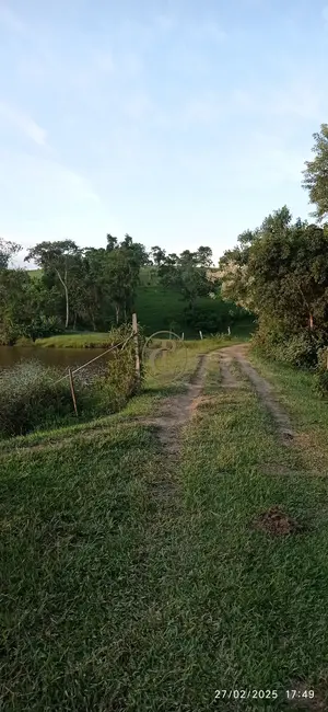 Fazenda / Haras com 4 quartos à venda, 260m2 em Sao Jose Dos Campos - SP - imagem 4 Foto 4 de Fazenda / Haras com 4 quartos à venda, 260m2 em Sao Jose Dos Campos - SP