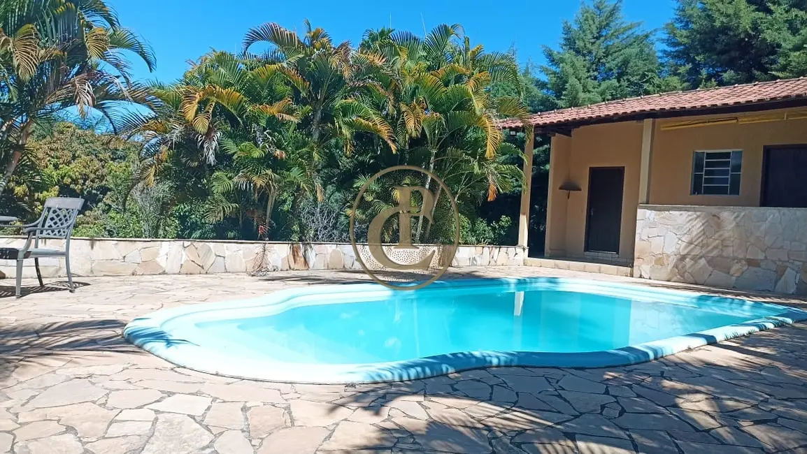 Chácara com 4 quartos à venda, 200m2 em Paraibuna - SP - imagem 6 Foto 6 de Chácara com 4 quartos à venda, 200m2 em Paraibuna - SP