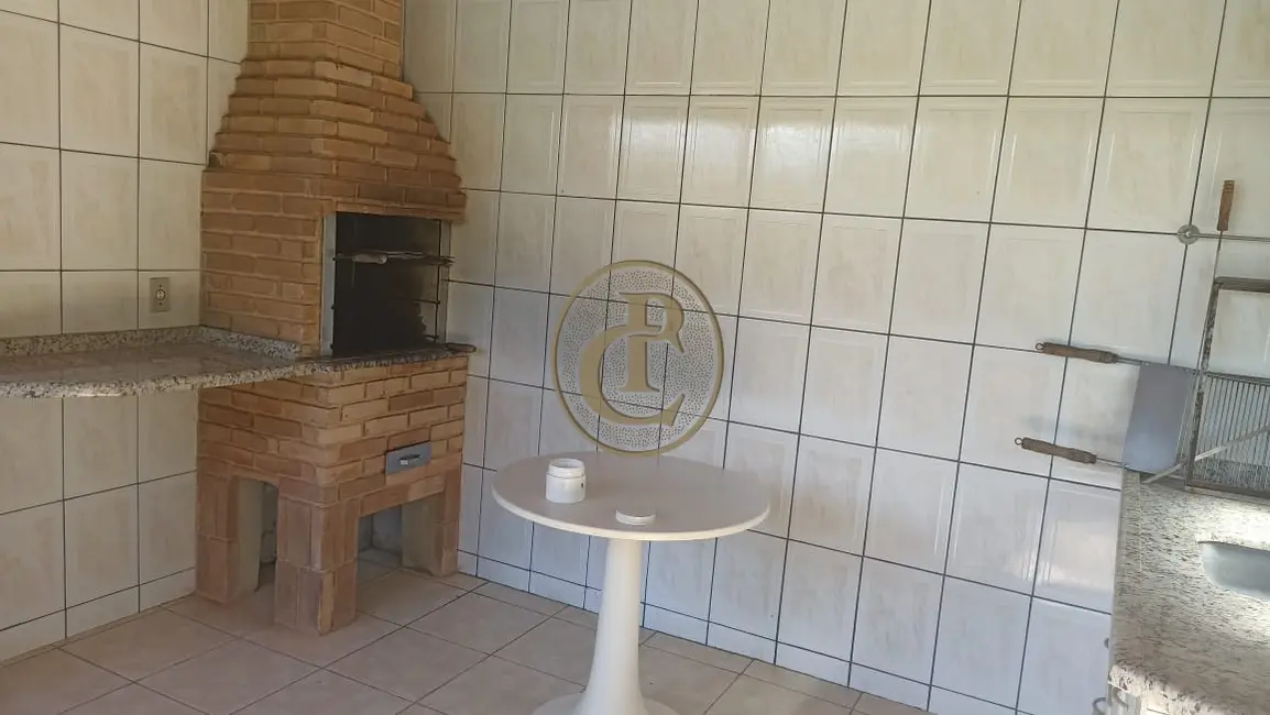 Chácara com 4 quartos à venda, 200m2 em Paraibuna - SP - imagem 3 Foto 3 de Chácara com 4 quartos à venda, 200m2 em Paraibuna - SP