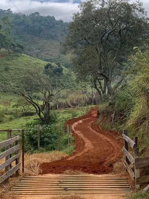 Sítio / Rancho à venda, 8m2 em Sao Jose Dos Campos - SP - imagem 2 Foto 2 de Sítio / Rancho à venda, 8m2 em Sao Jose Dos Campos - SP