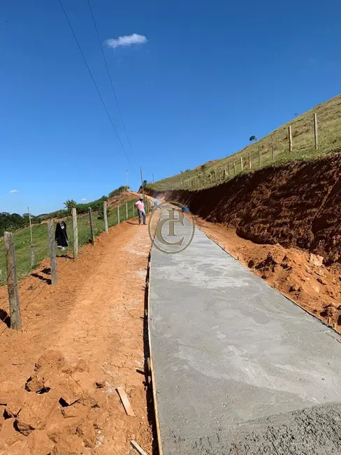 Sítio / Rancho à venda, 8m2 em Sao Jose Dos Campos - SP - imagem 8 Foto 8 de Sítio / Rancho à venda, 8m2 em Sao Jose Dos Campos - SP