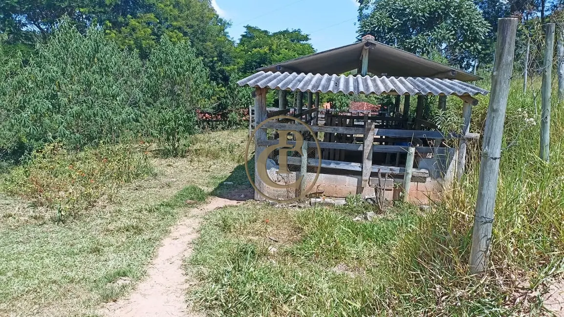 Sítio / Rancho com 2 quartos à venda, 100m2 em Paraibuna - SP - imagem 2 Foto 2 de Sítio / Rancho com 2 quartos à venda, 100m2 em Paraibuna - SP