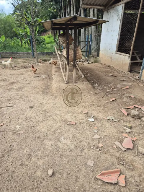 Sítio / Rancho com 3 quartos à venda, 150m2 em Paraibuna - SP - imagem 6 Foto 6 de Sítio / Rancho com 3 quartos à venda, 150m2 em Paraibuna - SP