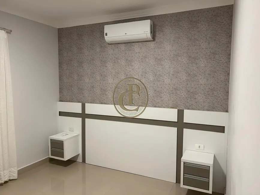 Casa de Condomínio com 3 quartos à venda, 250m2 em Sao Jose Dos Campos - SP - imagem 4 Foto 4 de Casa de Condomínio com 3 quartos à venda, 250m2 em Sao Jose Dos Campos - SP