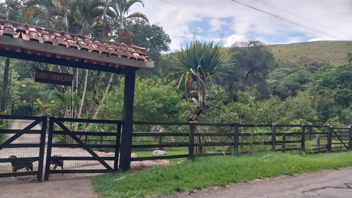 Sítio / Rancho com 3 quartos à venda, 200m2 em Paraibuna - SP - imagem 6 Foto 6 de Sítio / Rancho com 3 quartos à venda, 200m2 em Paraibuna - SP