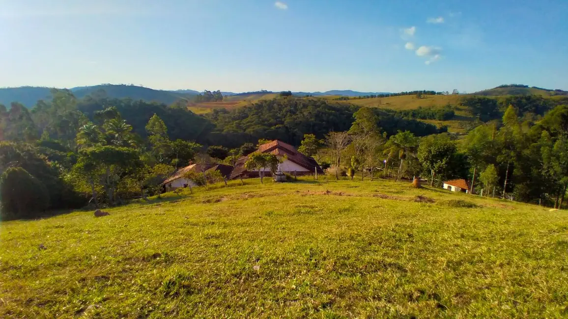 Foto 3 de Sítio / Rancho com 3 quartos à venda, 200m2 em Jambeiro - SP