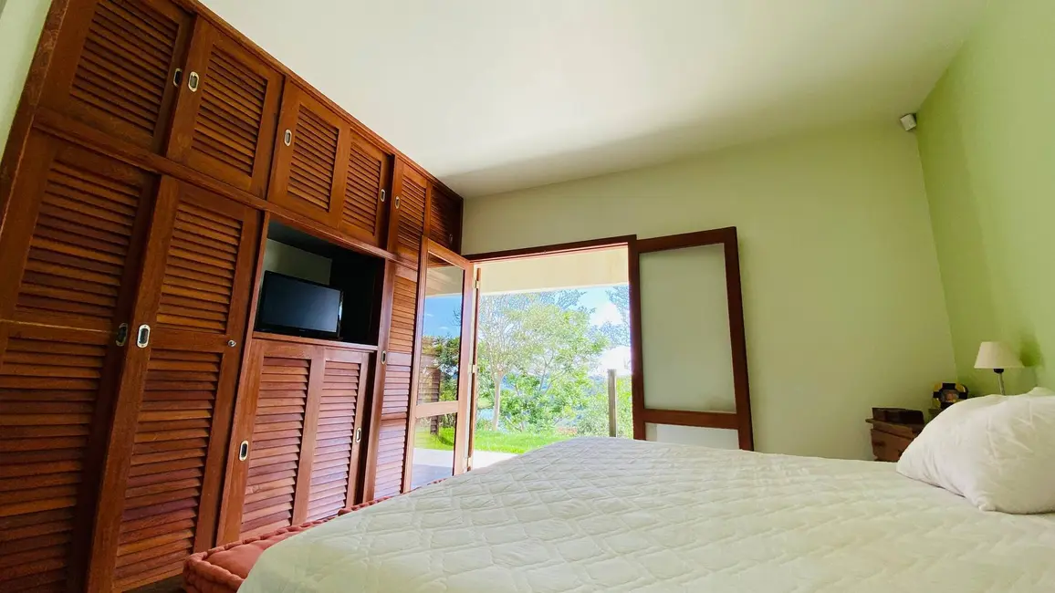 Chácara com 3 quartos à venda, 200m2 em Sao Jose Dos Campos - SP - imagem 5 Foto 5 de Chácara com 3 quartos à venda, 200m2 em Sao Jose Dos Campos - SP