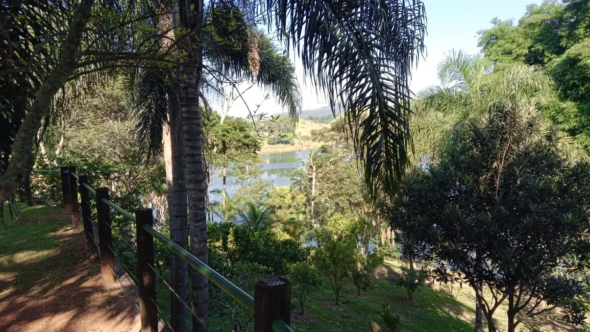 Chácara com 3 quartos à venda, 200m2 em Sao Jose Dos Campos - SP - imagem 9 Foto 9 de Chácara com 3 quartos à venda, 200m2 em Sao Jose Dos Campos - SP