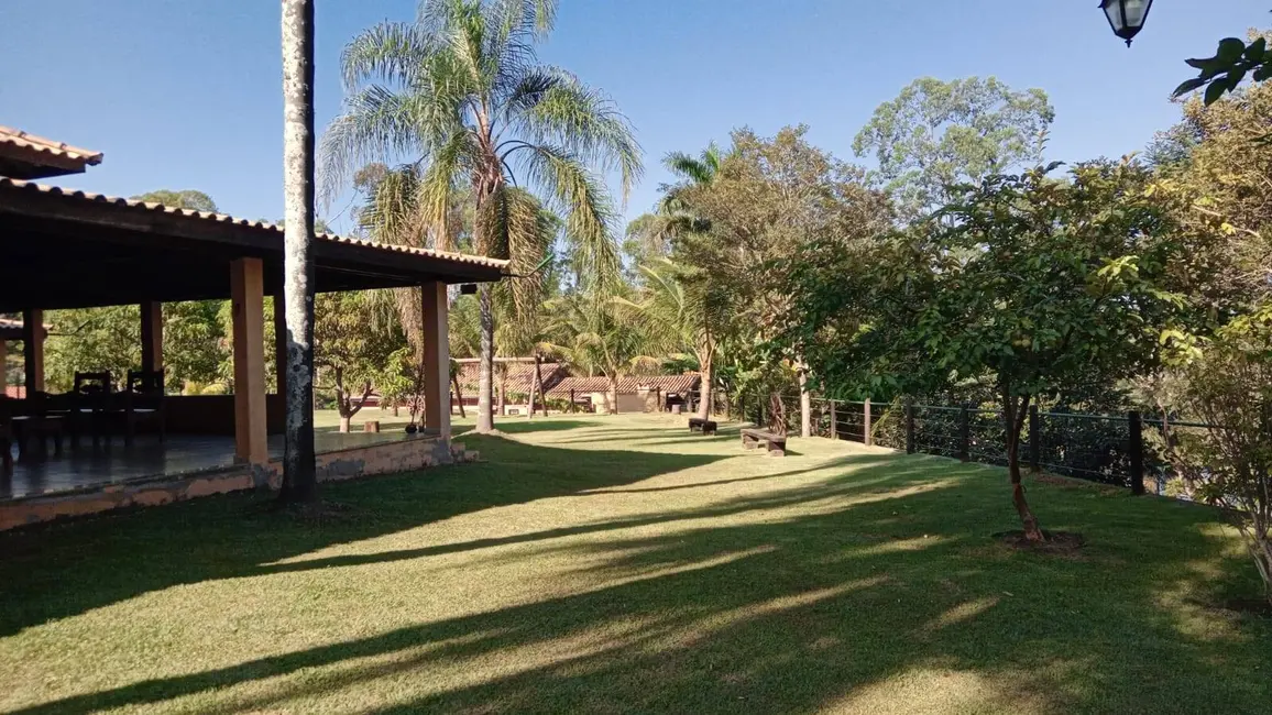 Chácara com 3 quartos à venda, 200m2 em Sao Jose Dos Campos - SP - imagem 7 Foto 7 de Chácara com 3 quartos à venda, 200m2 em Sao Jose Dos Campos - SP