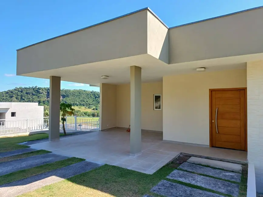 Foto 4 de Casa de Condomínio com 3 quartos à venda, 237m2 em Jambeiro - SP