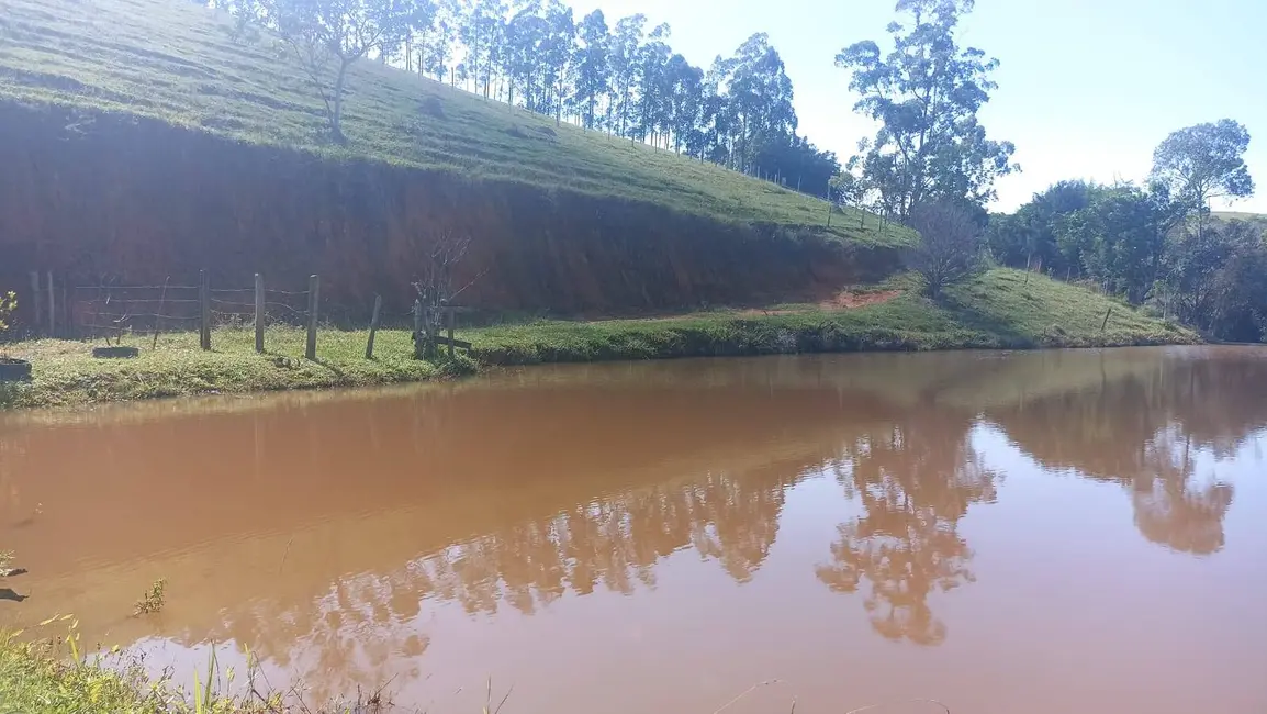 Sítio / Rancho com 2 quartos à venda, 300m2 em Paraibuna - SP - imagem 8 Foto 8 de Sítio / Rancho com 2 quartos à venda, 300m2 em Paraibuna - SP
