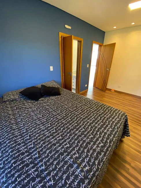 Foto 8 de Casa de Condomínio com 3 quartos à venda, 250m2 em Jambeiro - SP