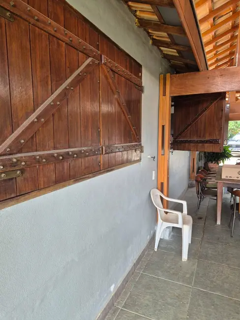 Foto 5 de Chácara com 3 quartos à venda, 3850m2 em Vila Santos, Cacapava - SP