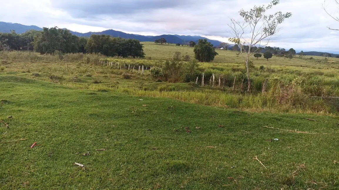 Foto 4 de Fazenda / Haras com 2 quartos à venda, 100m2 em Estiva, Taubate - SP