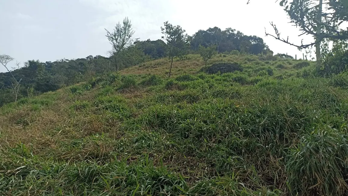 Chácara com 2 quartos à venda, 100m2 em Sao Jose Dos Campos - SP - imagem 6 Foto 6 de Chácara com 2 quartos à venda, 100m2 em Sao Jose Dos Campos - SP