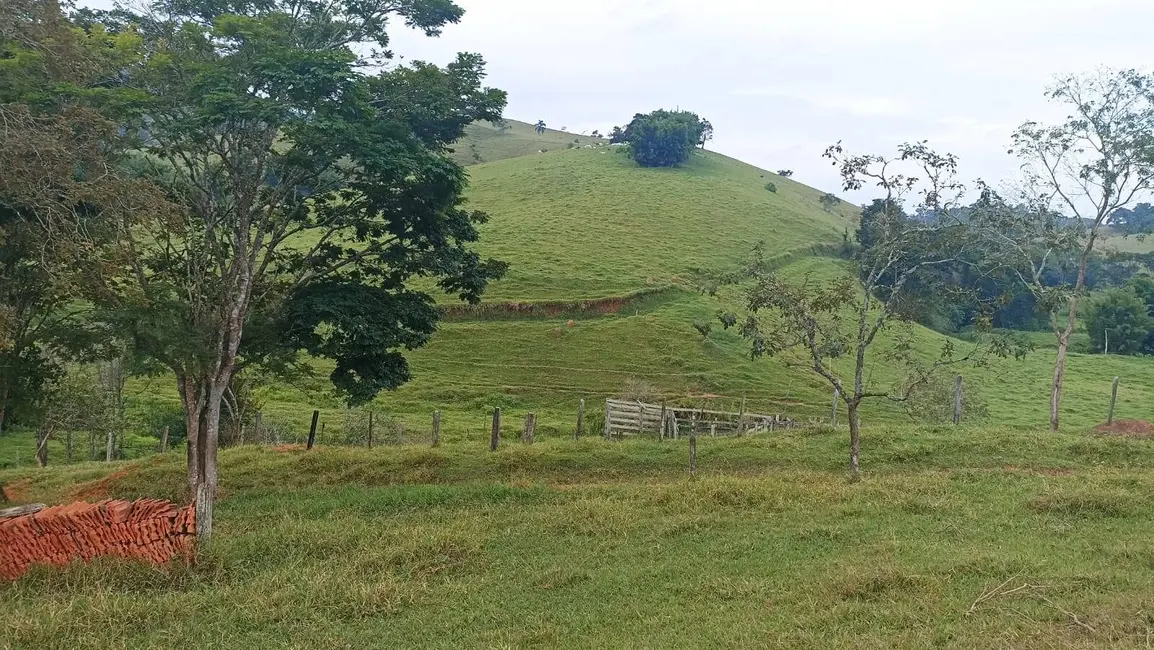 Fazenda / Haras à venda, 200m2 em Paraibuna - SP - imagem 4 Foto 4 de Fazenda / Haras à venda, 200m2 em Paraibuna - SP