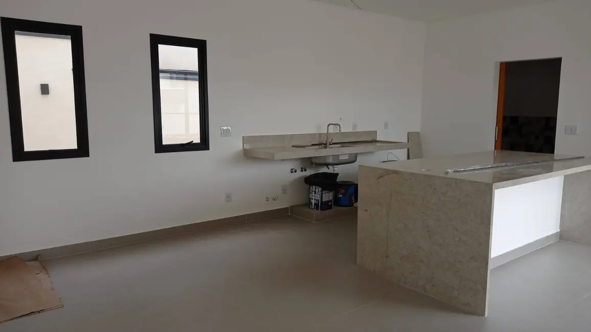 Foto 5 de Casa à venda, 270m2 em Sao Jose Dos Campos - SP
