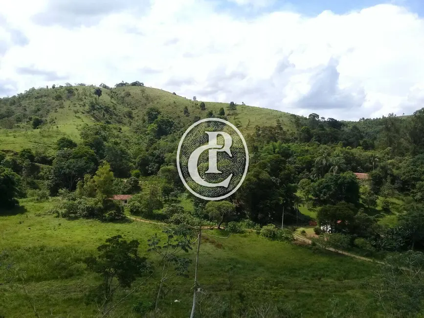 Sítio / Rancho com 4 quartos à venda, 44m2 em Sao Jose Dos Campos - SP - imagem 5 Foto 5 de Sítio / Rancho com 4 quartos à venda, 44m2 em Sao Jose Dos Campos - SP
