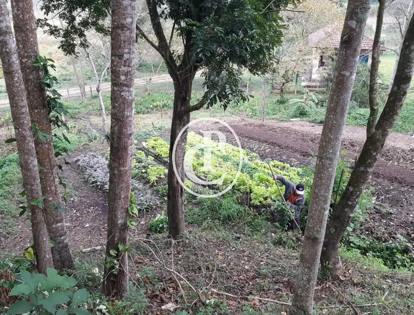 Sítio / Rancho com 4 quartos à venda, 44m2 em Sao Jose Dos Campos - SP - imagem 6 Foto 6 de Sítio / Rancho com 4 quartos à venda, 44m2 em Sao Jose Dos Campos - SP