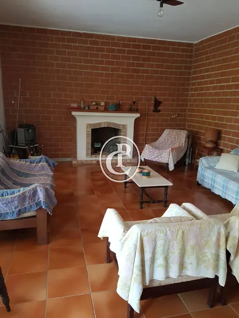Sítio / Rancho com 4 quartos à venda, 44m2 em Sao Jose Dos Campos - SP - imagem 2 Foto 2 de Sítio / Rancho com 4 quartos à venda, 44m2 em Sao Jose Dos Campos - SP