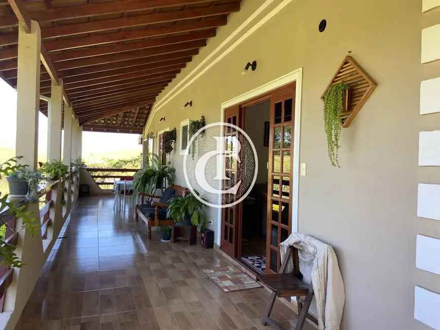 Foto 4 de Chácara com 3 quartos à venda, 1100m2 em Chácara Marambaia, Cacapava - SP