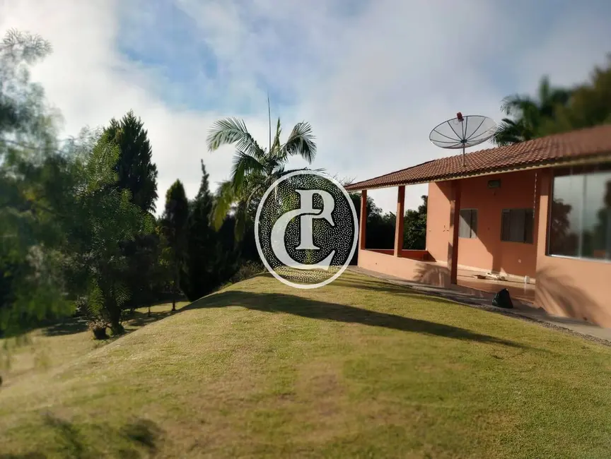 Chácara com 3 quartos à venda, 2000m2 em Paraibuna - SP - imagem 9 Foto 9 de Chácara com 3 quartos à venda, 2000m2 em Paraibuna - SP