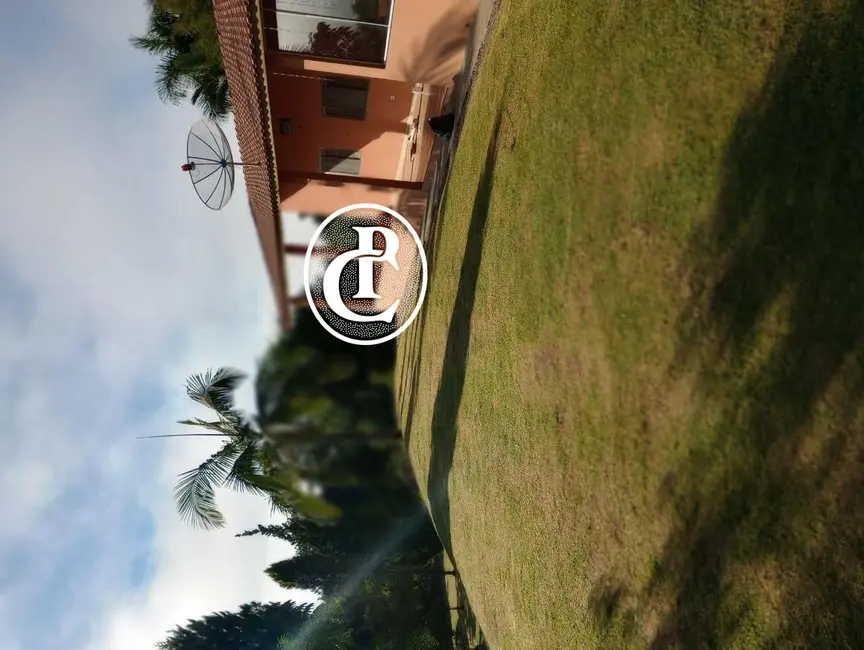 Chácara com 3 quartos à venda, 2000m2 em Paraibuna - SP - imagem 4 Foto 4 de Chácara com 3 quartos à venda, 2000m2 em Paraibuna - SP