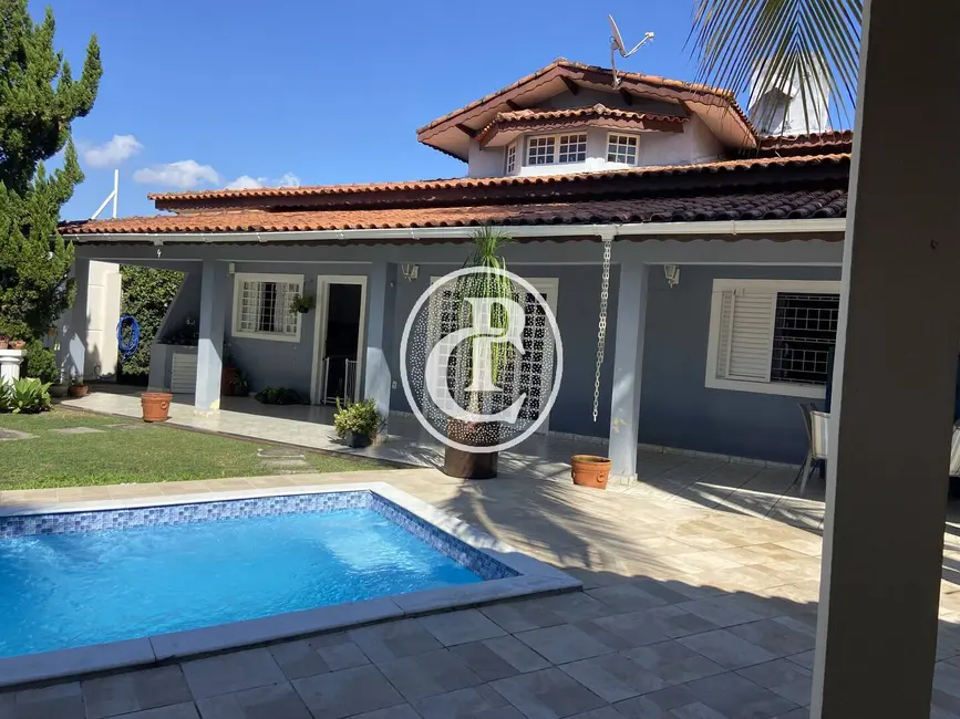 Foto 1 de Chácara com 4 quartos à venda, 190m2 em Chácara Santa Cecília, Cacapava - SP