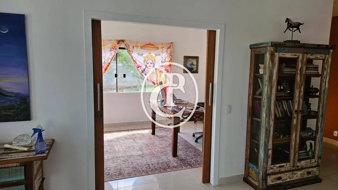 Chácara com 2 quartos à venda, 1800m2 em Aquarius (Tamoios), Cabo Frio - RJ - imagem 2 Foto 2 de Chácara com 2 quartos à venda, 1800m2 em Aquarius (Tamoios), Cabo Frio - RJ