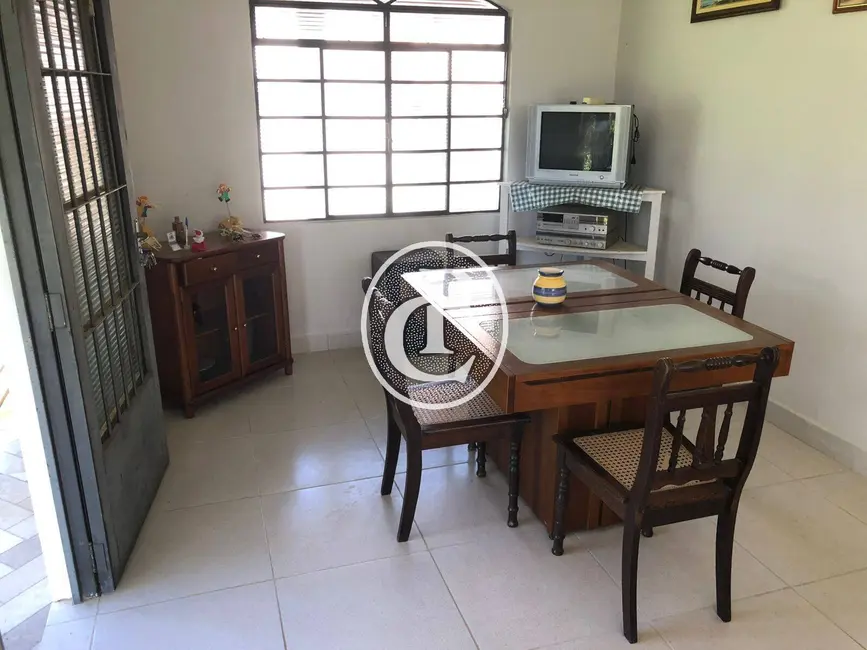 Chácara com 2 quartos à venda, 10000m2 em Chácara Marambaia, Cacapava - SP - imagem 9 Foto 9 de Chácara com 2 quartos à venda, 10000m2 em Chácara Marambaia, Cacapava - SP