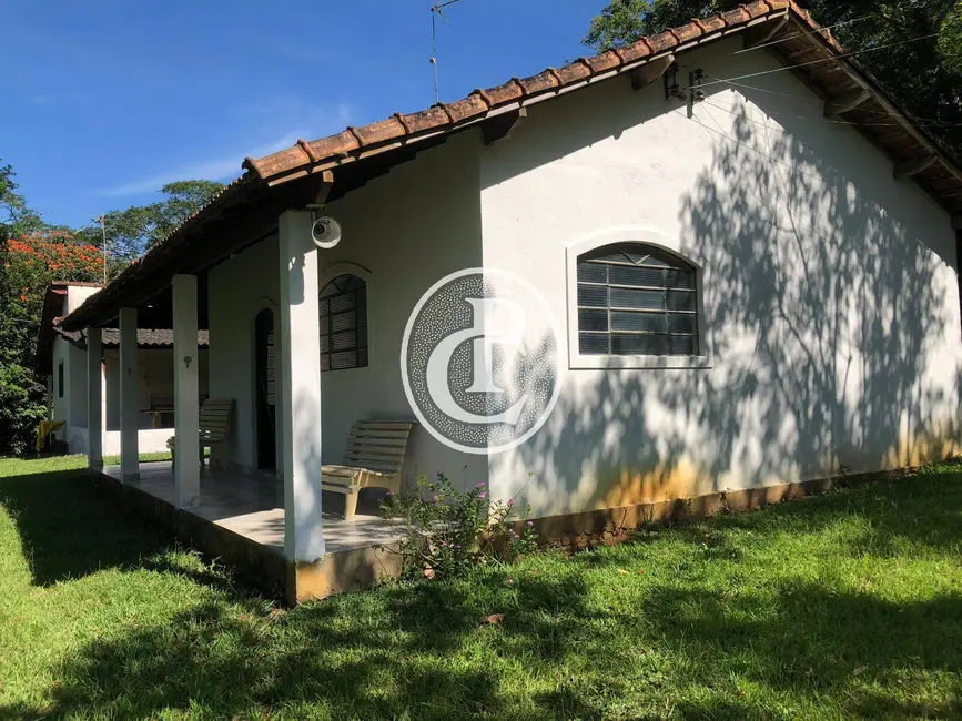 Chácara com 2 quartos à venda, 10000m2 em Chácara Marambaia, Cacapava - SP - imagem 1 Foto 1 de Chácara com 2 quartos à venda, 10000m2 em Chácara Marambaia, Cacapava - SP