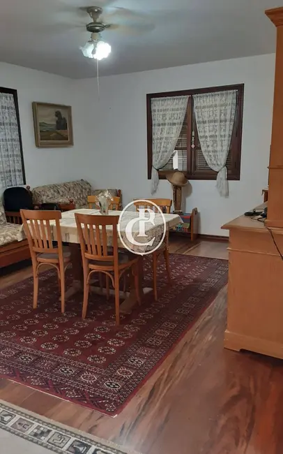 Chácara com 3 quartos à venda, 200m2 em Paraibuna - SP - imagem 8 Foto 8 de Chácara com 3 quartos à venda, 200m2 em Paraibuna - SP