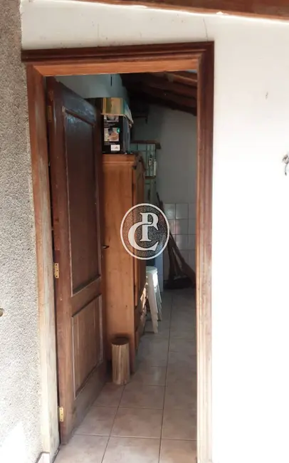 Chácara com 3 quartos à venda, 200m2 em Paraibuna - SP - imagem 5 Foto 5 de Chácara com 3 quartos à venda, 200m2 em Paraibuna - SP
