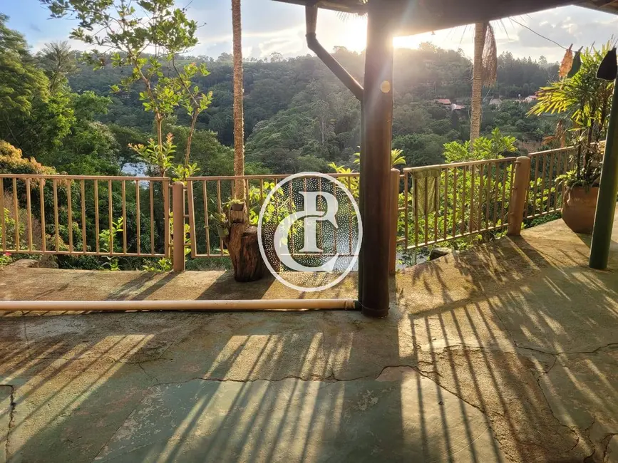 Chácara com 3 quartos à venda, 5000m2 em Jambeiro - SP - imagem 1 Foto 1 de Chácara com 3 quartos à venda, 5000m2 em Jambeiro - SP