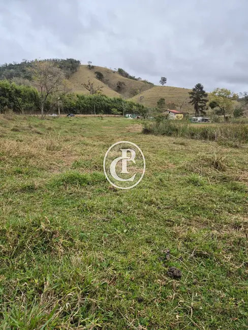 Sítio / Rancho com 2 quartos à venda, 55m2 em Paraibuna - SP - imagem 5 Foto 5 de Sítio / Rancho com 2 quartos à venda, 55m2 em Paraibuna - SP