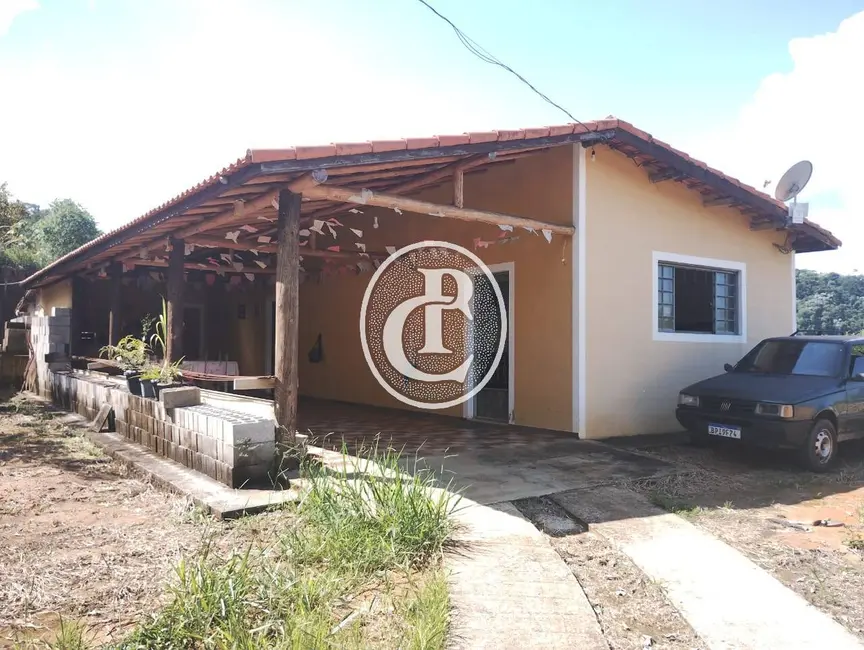Chácara com 2 quartos à venda, 200m2 em Paraibuna - SP - imagem 3 Foto 3 de Chácara com 2 quartos à venda, 200m2 em Paraibuna - SP