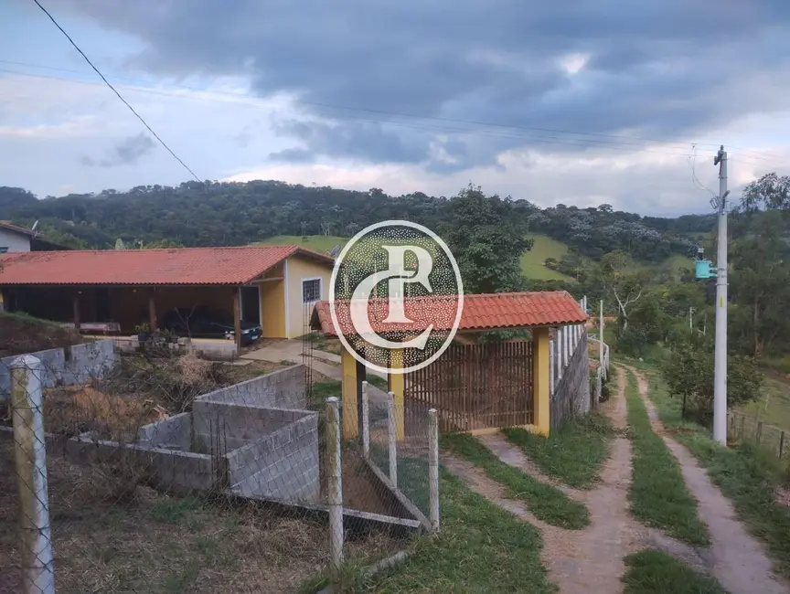 Chácara com 2 quartos à venda, 200m2 em Paraibuna - SP - imagem 9 Foto 9 de Chácara com 2 quartos à venda, 200m2 em Paraibuna - SP
