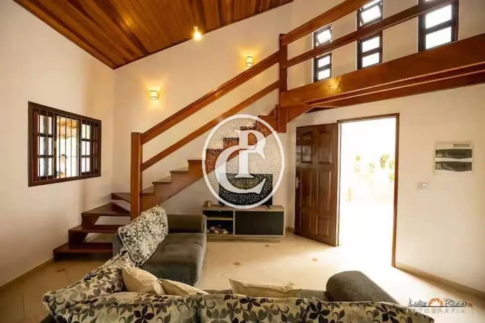 Foto 7 de Casa com 5 quartos à venda, 203m2 em Ubatuba - SP