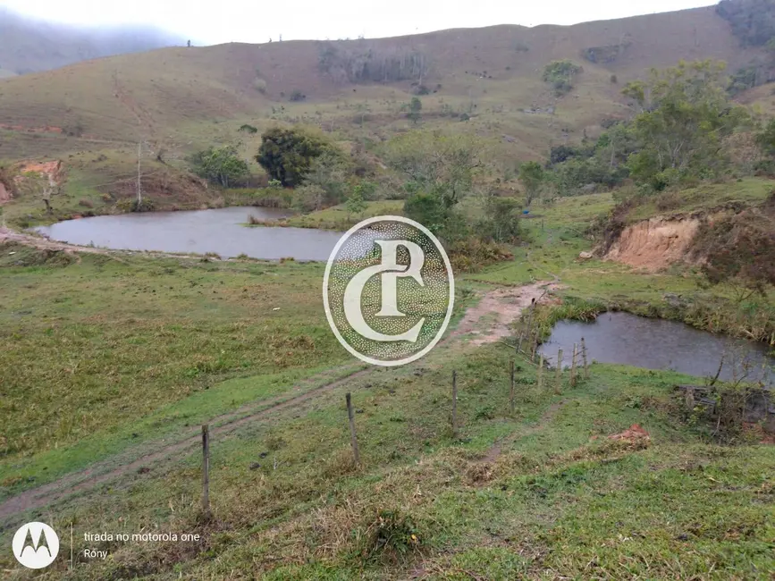 Fazenda / Haras com 3 quartos à venda, 300m2 em Paraibuna - SP - imagem 6 Foto 6 de Fazenda / Haras com 3 quartos à venda, 300m2 em Paraibuna - SP