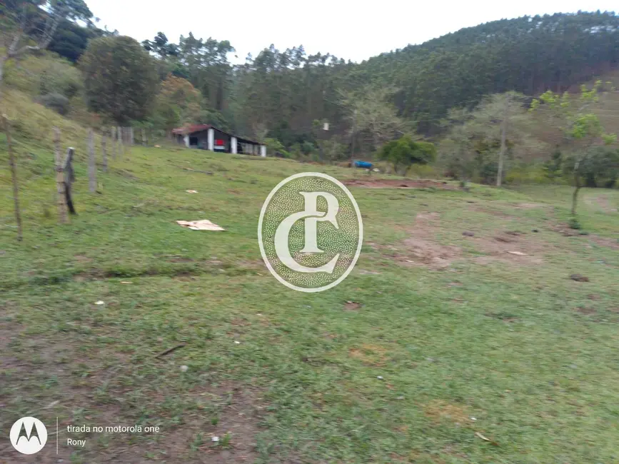 Fazenda / Haras com 3 quartos à venda, 300m2 em Paraibuna - SP - imagem 9 Foto 9 de Fazenda / Haras com 3 quartos à venda, 300m2 em Paraibuna - SP