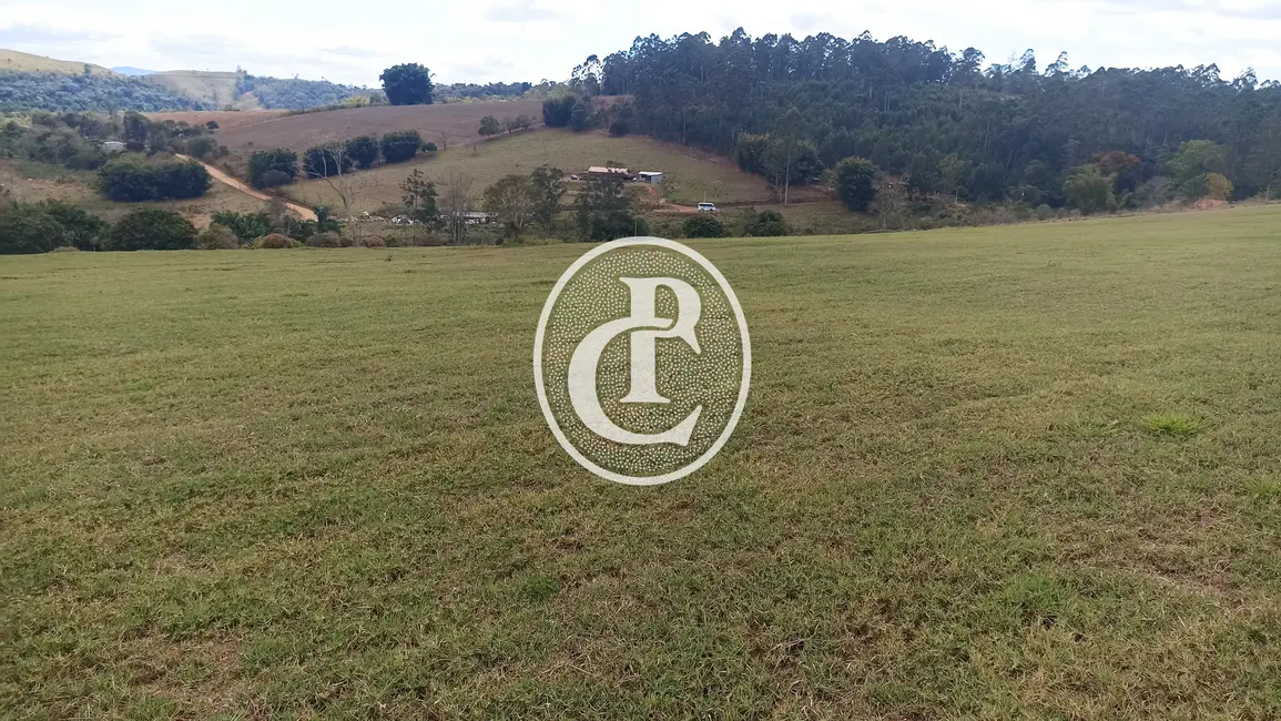 Sítio / Rancho à venda, 48400m2 em Paraibuna - SP - imagem 8 Foto 8 de Sítio / Rancho à venda, 48400m2 em Paraibuna - SP