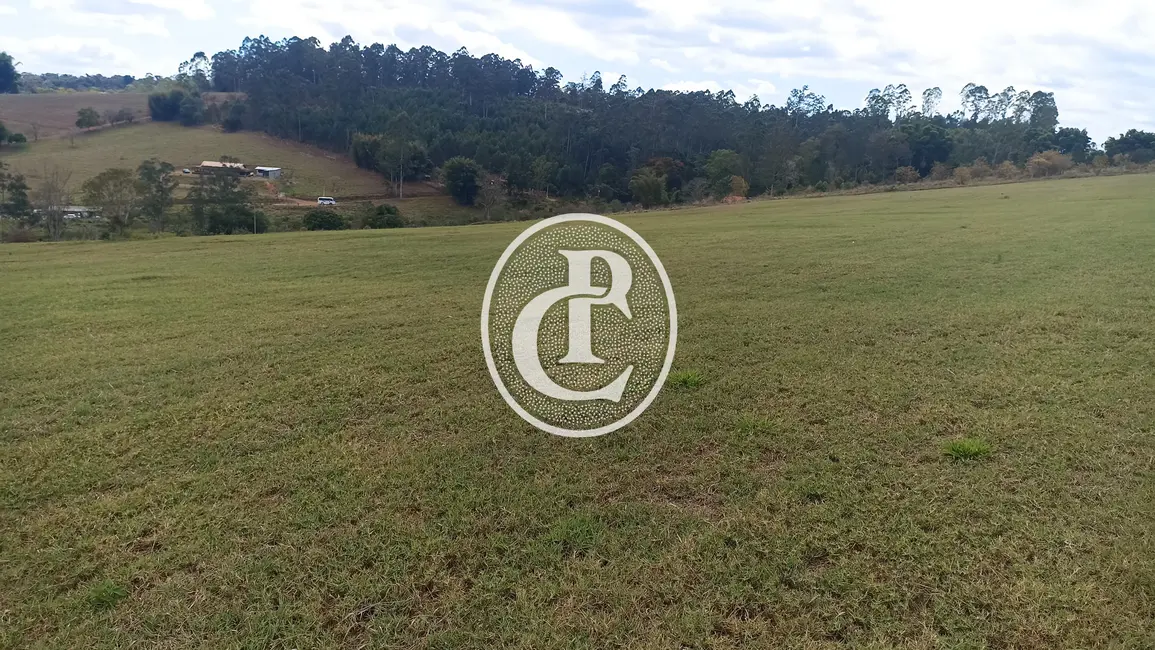 Sítio / Rancho à venda, 48400m2 em Paraibuna - SP - imagem 9 Foto 9 de Sítio / Rancho à venda, 48400m2 em Paraibuna - SP
