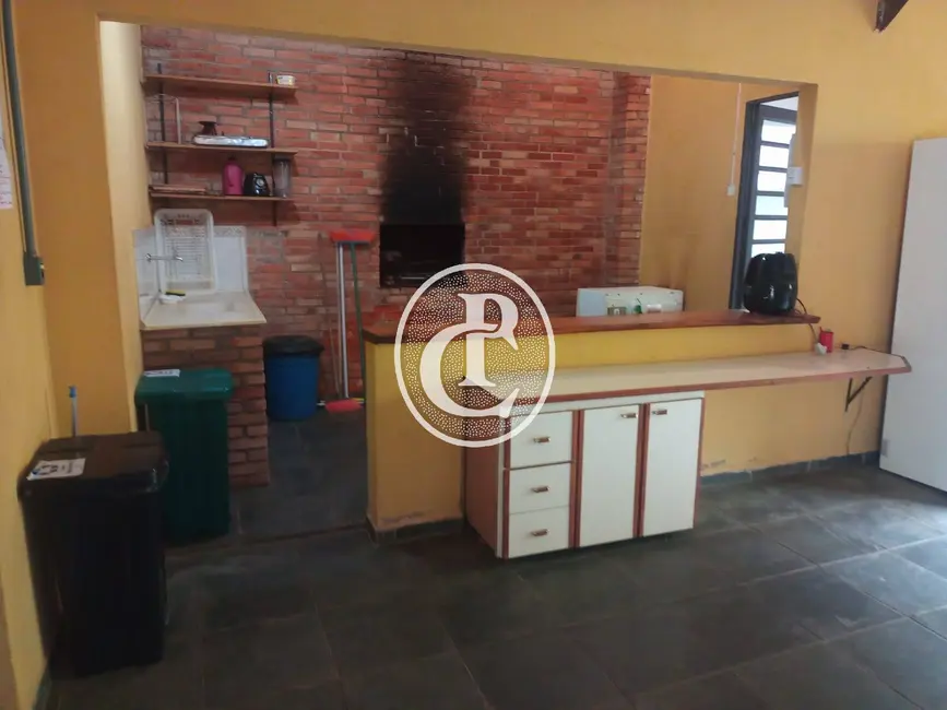 Chácara com 3 quartos à venda, 30000m2 em Centro, Paraibuna - SP - imagem 8 Foto 8 de Chácara com 3 quartos à venda, 30000m2 em Centro, Paraibuna - SP