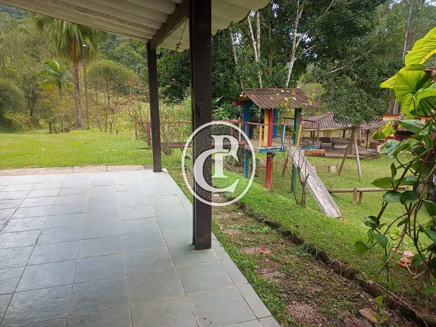 Chácara com 3 quartos à venda, 30000m2 em Centro, Paraibuna - SP - imagem 7 Foto 7 de Chácara com 3 quartos à venda, 30000m2 em Centro, Paraibuna - SP