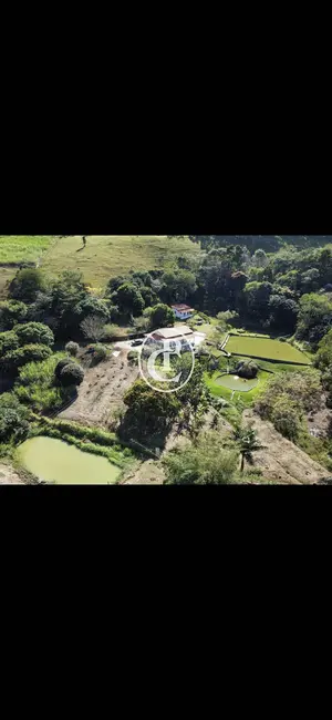 Chácara com 4 quartos à venda, 281m2 em Paraibuna - SP - imagem 3 Foto 3 de Chácara com 4 quartos à venda, 281m2 em Paraibuna - SP