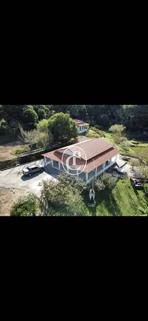 Chácara com 4 quartos à venda, 281m2 em Paraibuna - SP - imagem 4 Foto 4 de Chácara com 4 quartos à venda, 281m2 em Paraibuna - SP