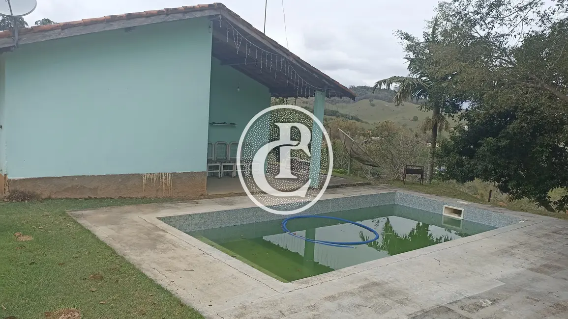 Sítio / Rancho com 3 quartos à venda, 200m2 em Paraibuna - SP - imagem 9 Foto 9 de Sítio / Rancho com 3 quartos à venda, 200m2 em Paraibuna - SP