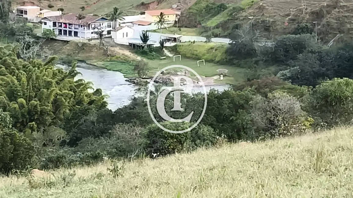 Sítio / Rancho com 3 quartos à venda, 200m2 em Paraibuna - SP - imagem 1 Foto 1 de Sítio / Rancho com 3 quartos à venda, 200m2 em Paraibuna - SP